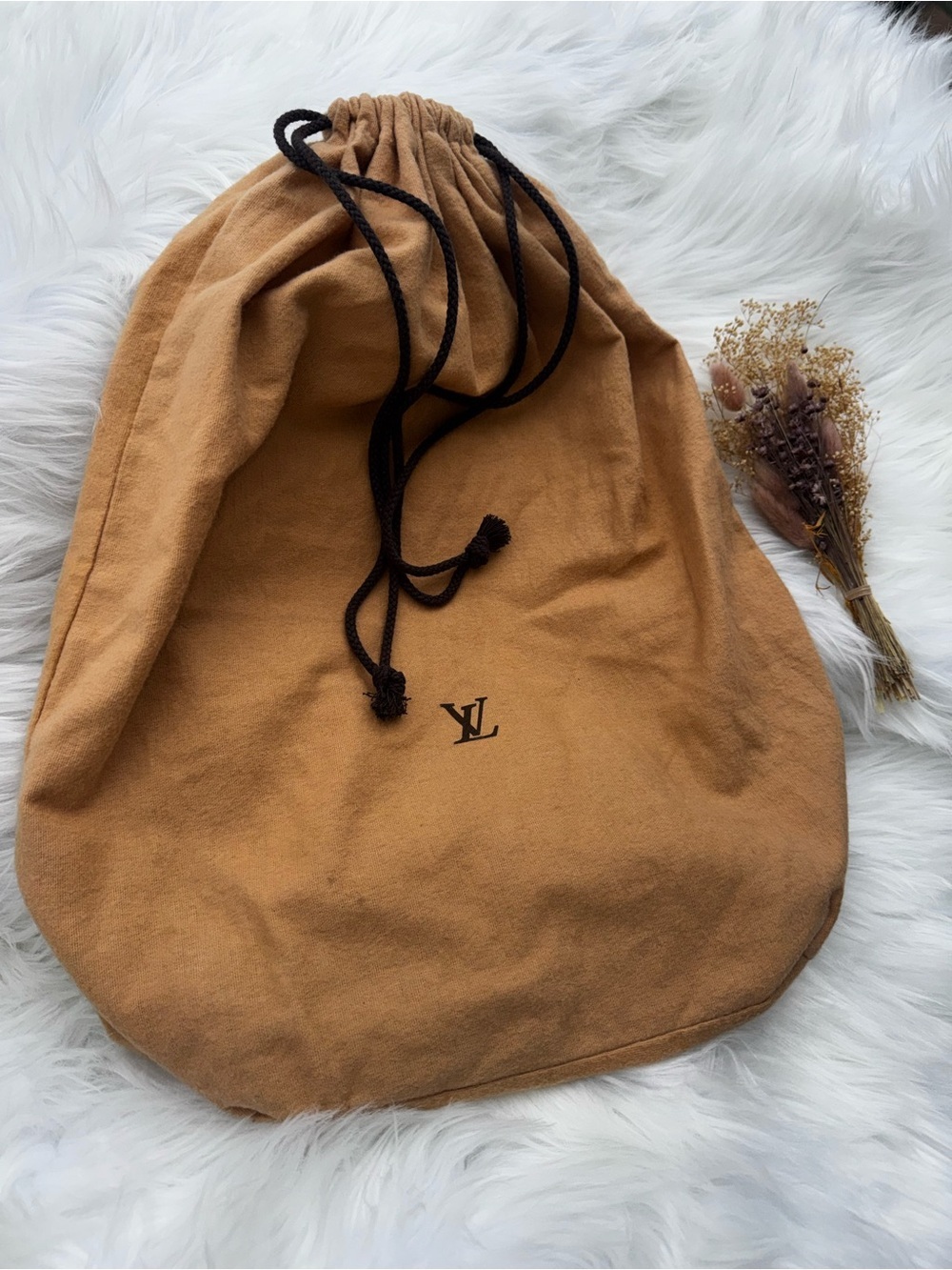 Louis Vuitton Authentic Cotton Dust Bag Logo Cord String Closure Medium 20x17x6”